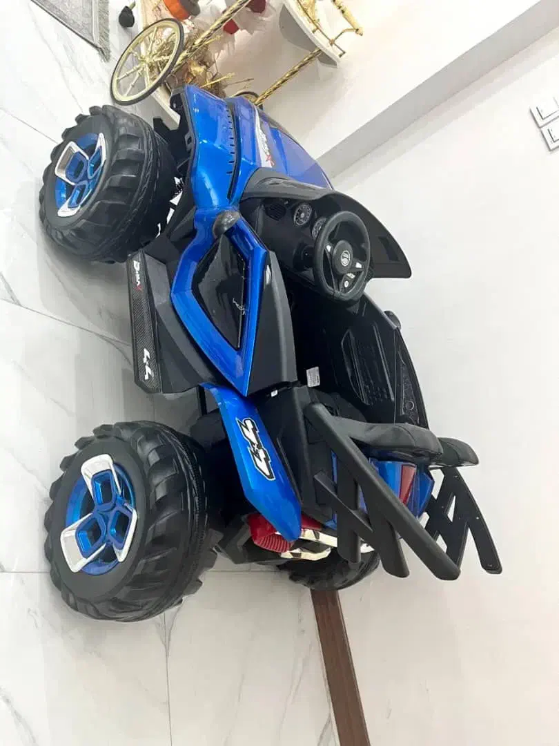 ماشین شارژی افرود|اسباببازی بچه|بهارستان, |دیوار