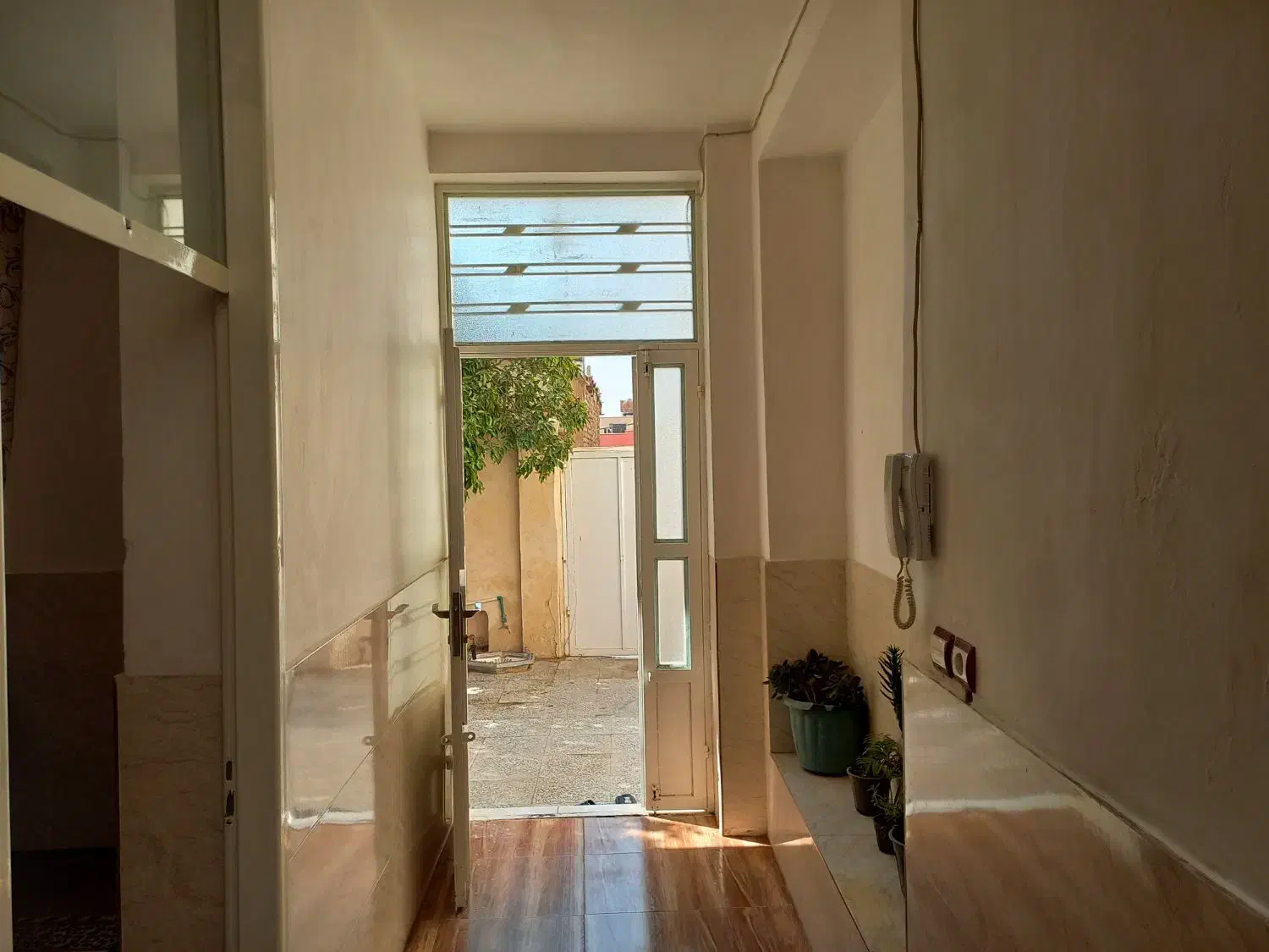 مبله سوئیت یک خواب|اجارهٔ کوتاه‌مدت آپارتمان و سوئیت|شیراز, ریاستی|دیوار