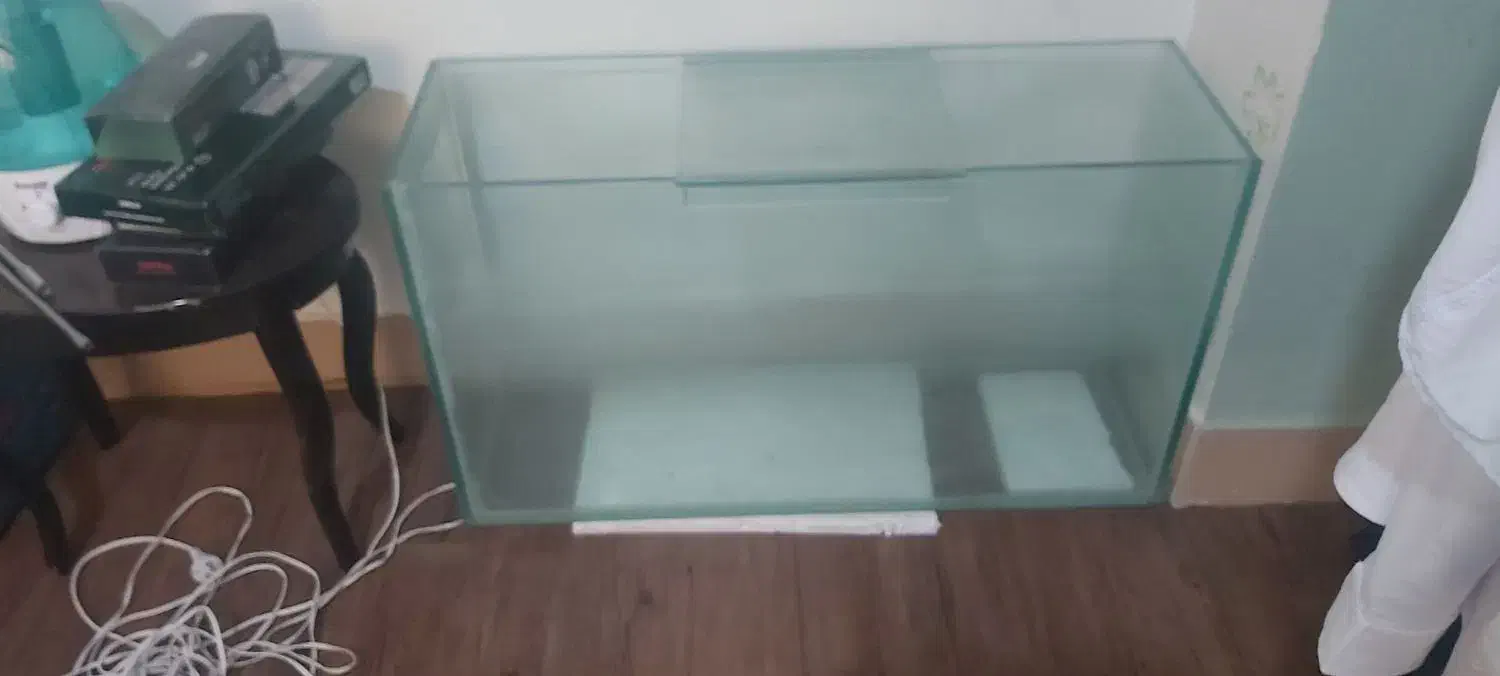 اکواریوم بزرگ۱۰میل پمپ هوا شلنگ و...|لوازم جانبی حیوانات|شاهینشهر, عطار|دیوار