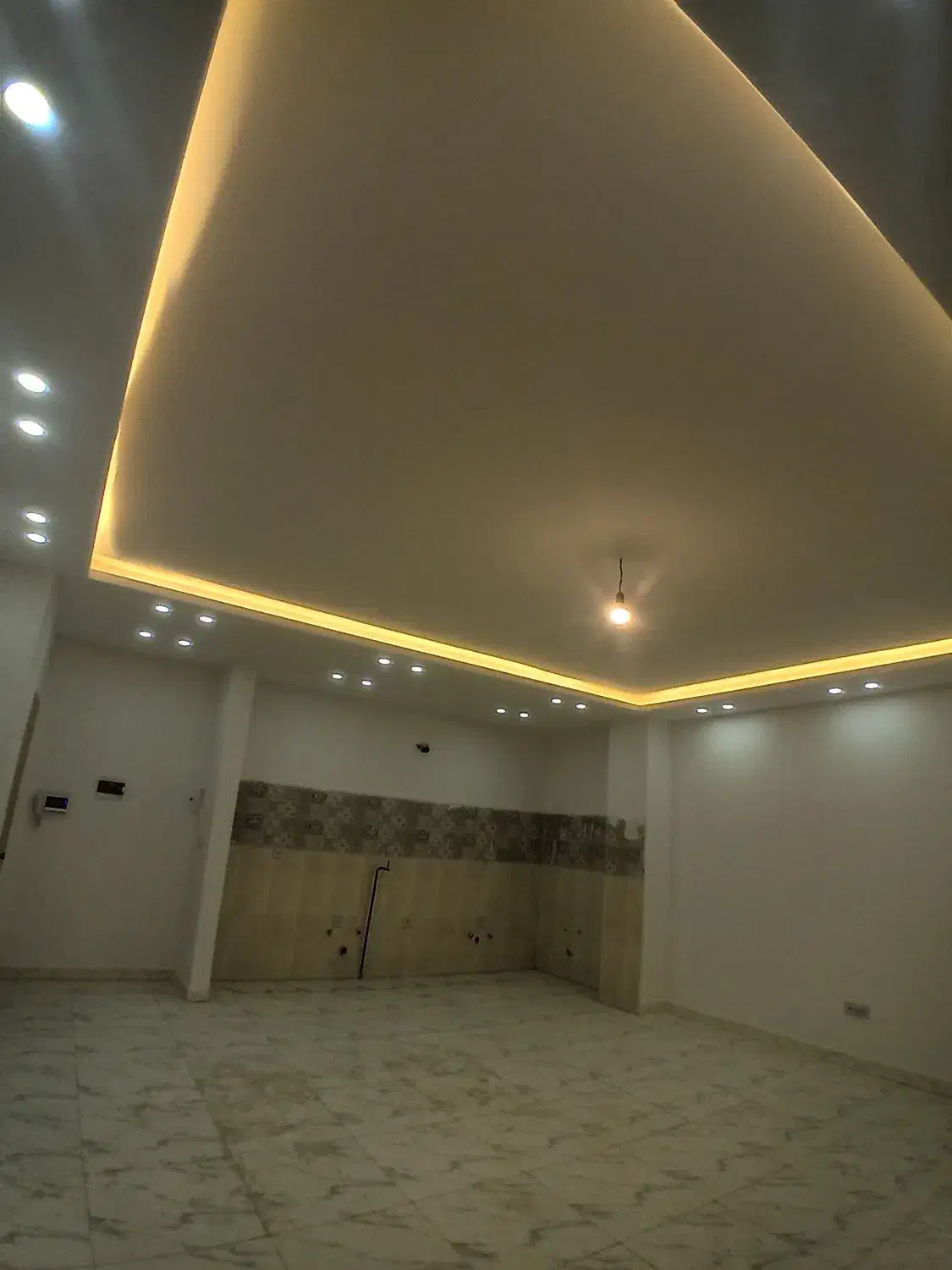 ۸۵مترکیلیدنخورده( فول پیک) ارم اهری املاک دادروان|فروش آپارتمان|فردیس, منظریه|دیوار