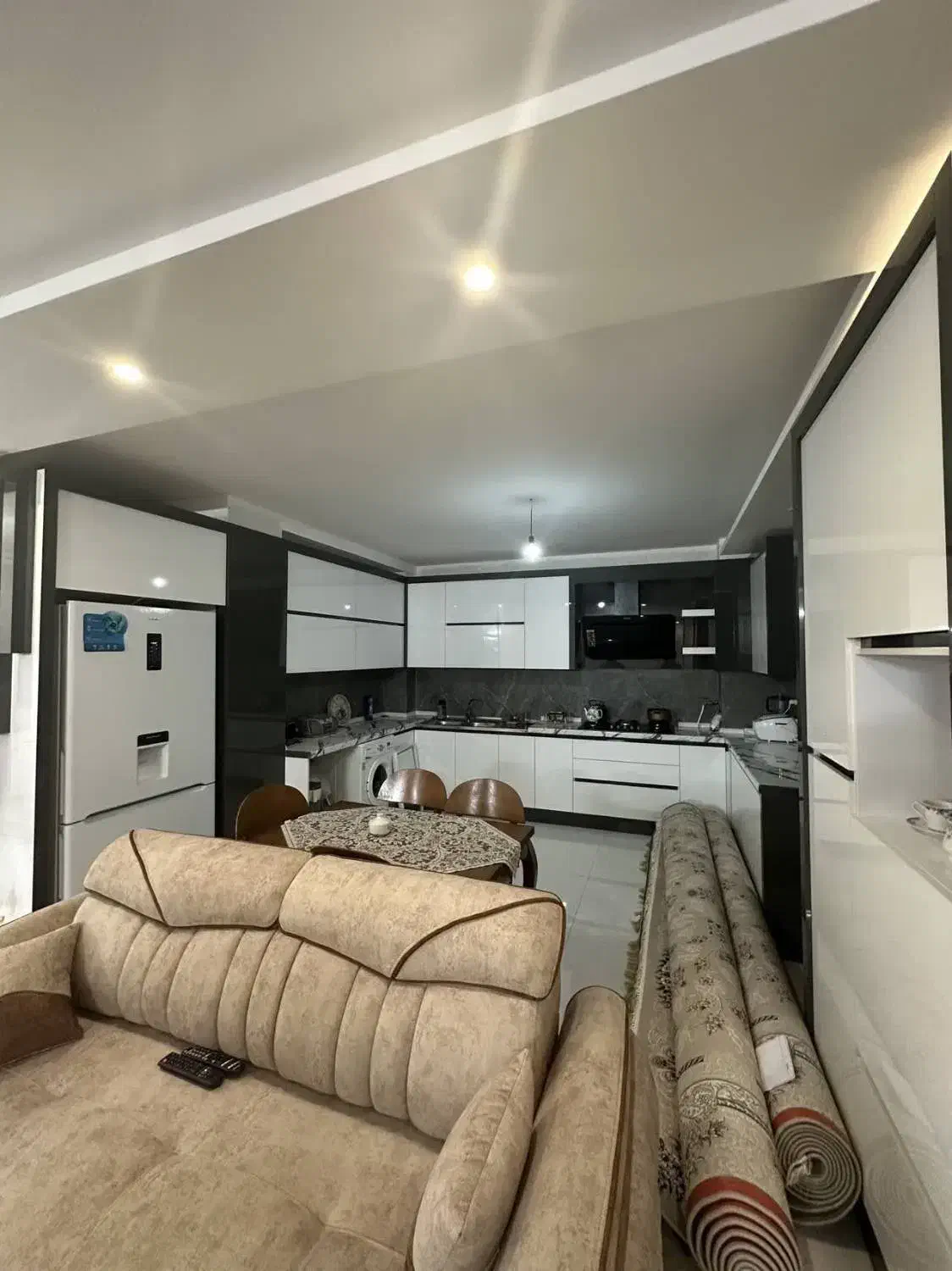 117متری امیرکبیر/جنوبی/کم واحد/نوساز/سالن بزرگ|فروش آپارتمان|اصفهان, برازنده|دیوار