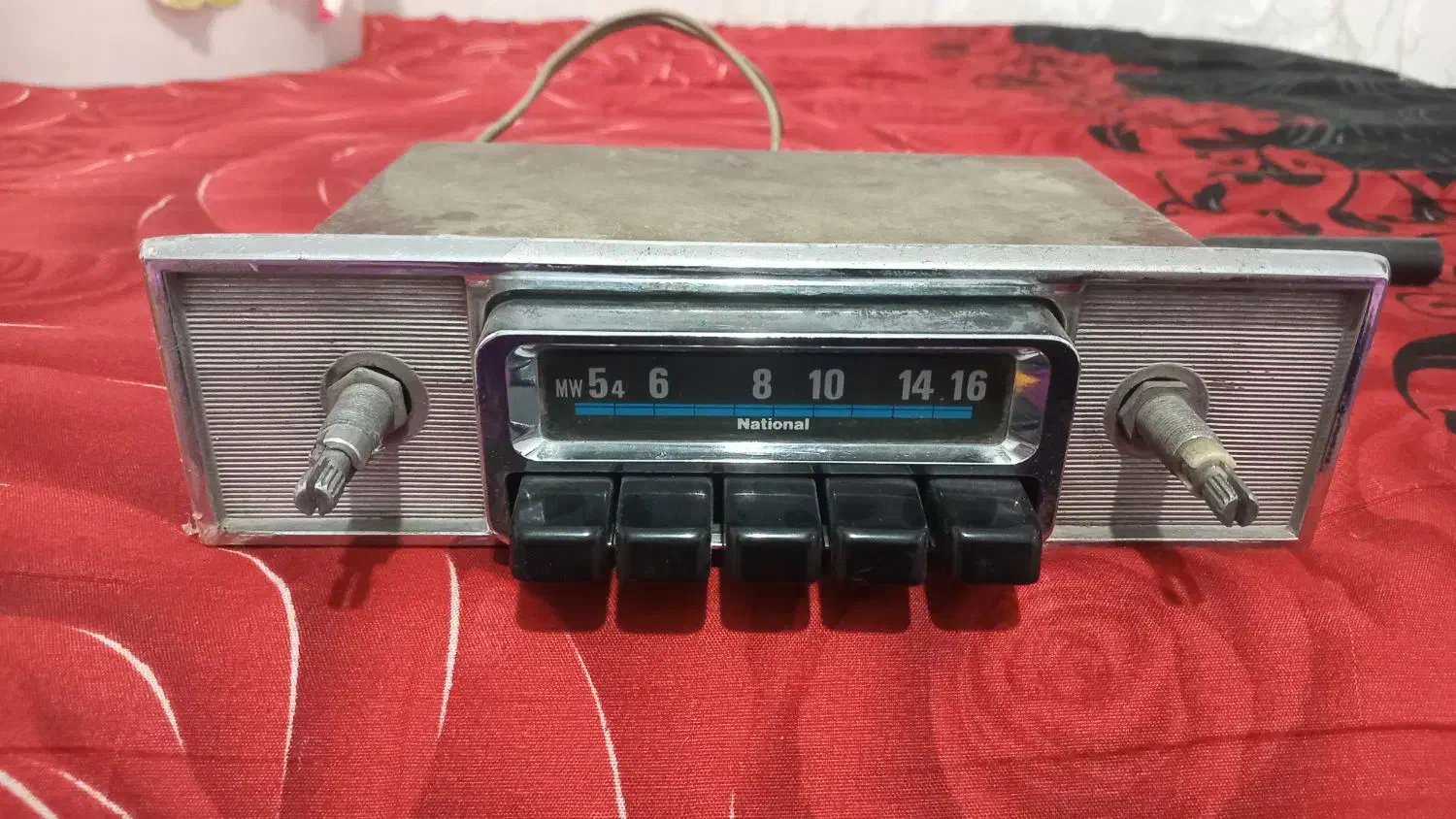 رادیو قدیمی|کلکسیون اشیاء عتیقه|شازند, |دیوار