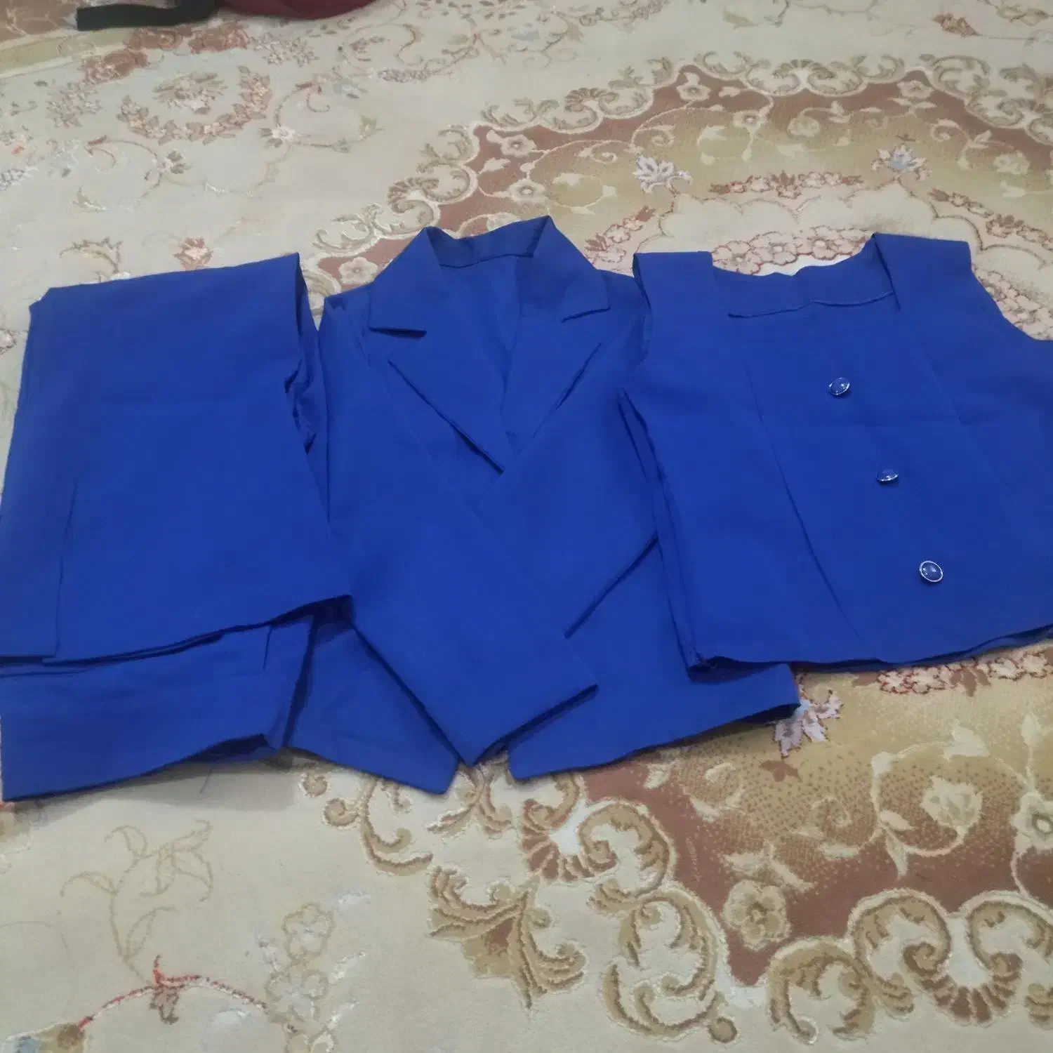 لباس دخترانه|لباس|قرچک, زیبا شهر|دیوار