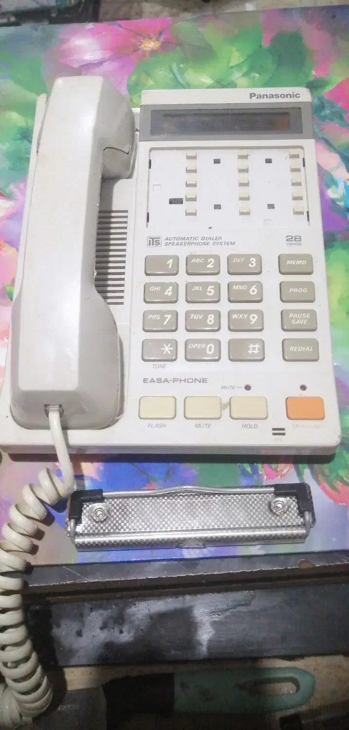 تلفن وماشین حساب قدیمی وعتیقه|کلکسیون اشیاء عتیقه|رشت, شالکو|دیوار