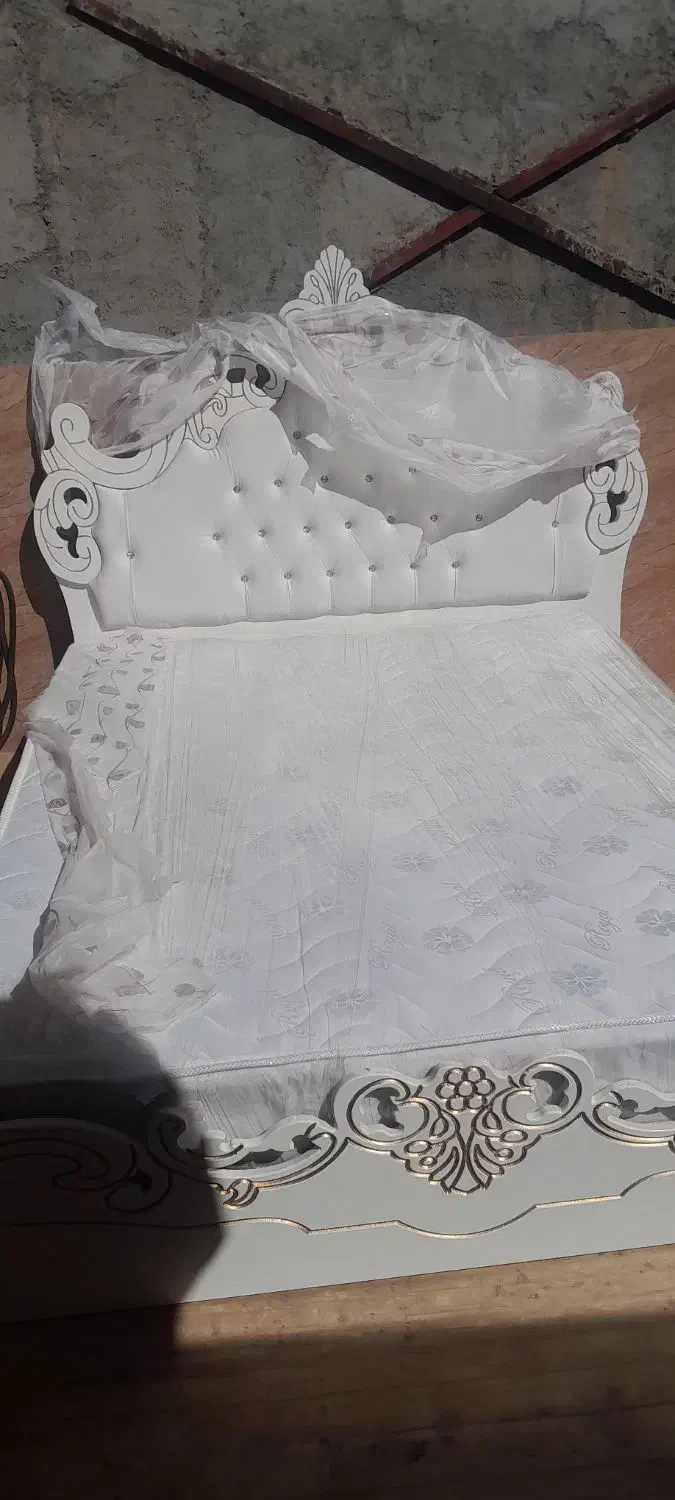 تخت خواب دو نفره رویال|تشک تختخواب|اشتهارد, |دیوار