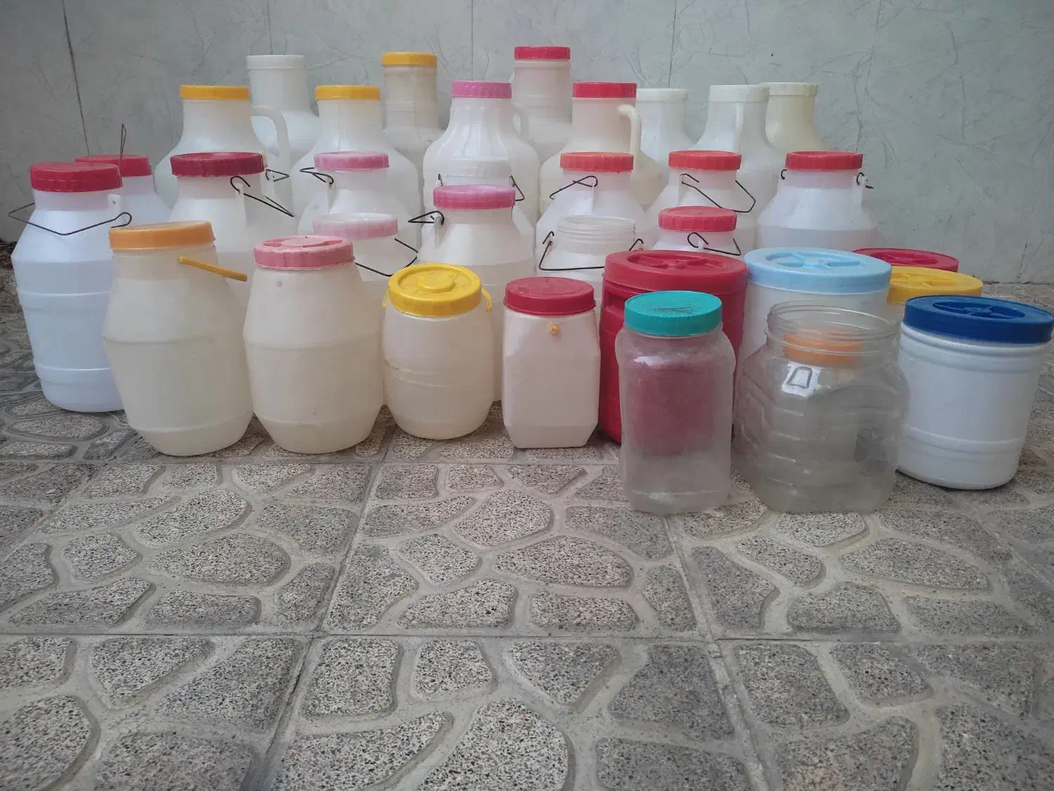 دبه|ظروف نگهدارنده، پلاستیکی، یک‌بارمصرف|مشهد, رسالت|دیوار