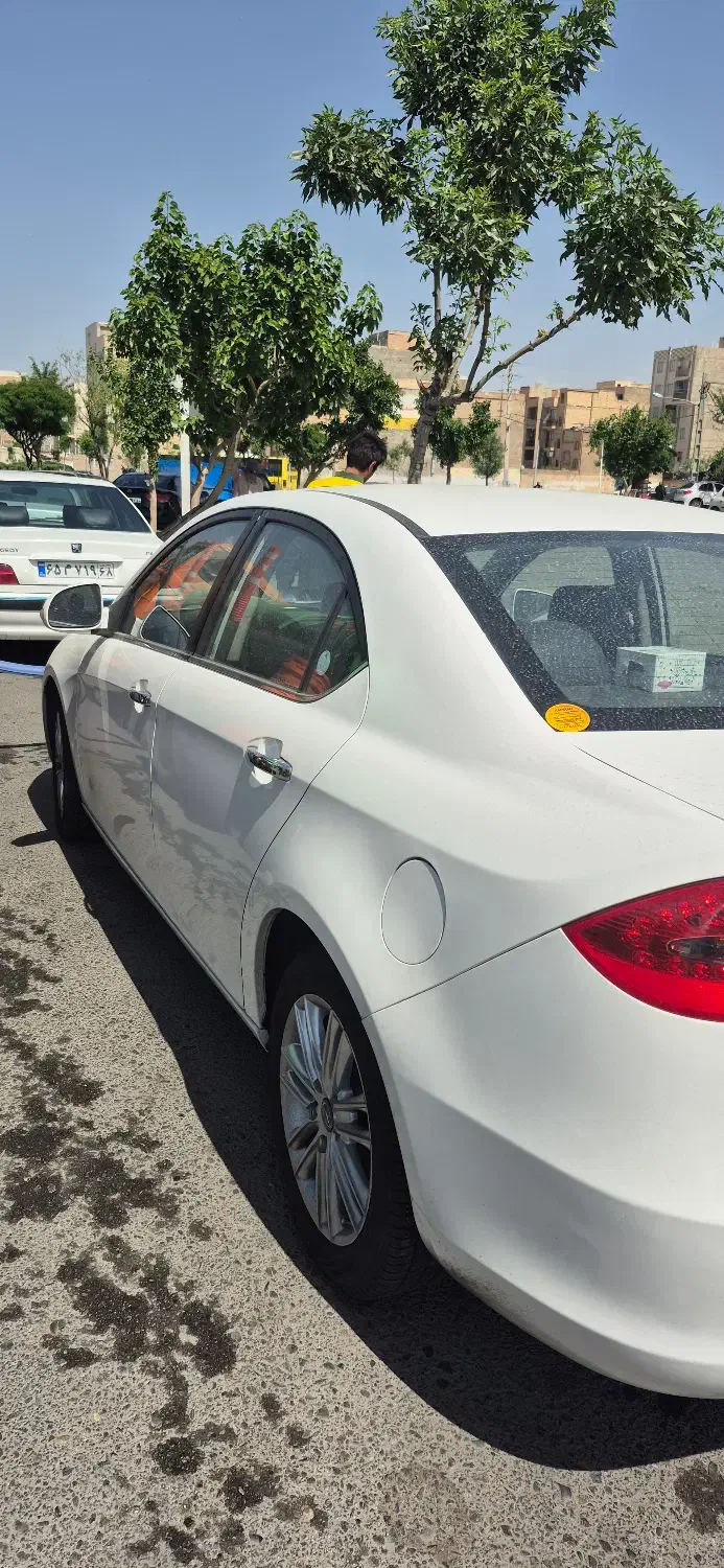 جک جی ۵ اتومات۹۴|خودرو سواری و وانت|فردیس, شهرک ۱۱۰|دیوار