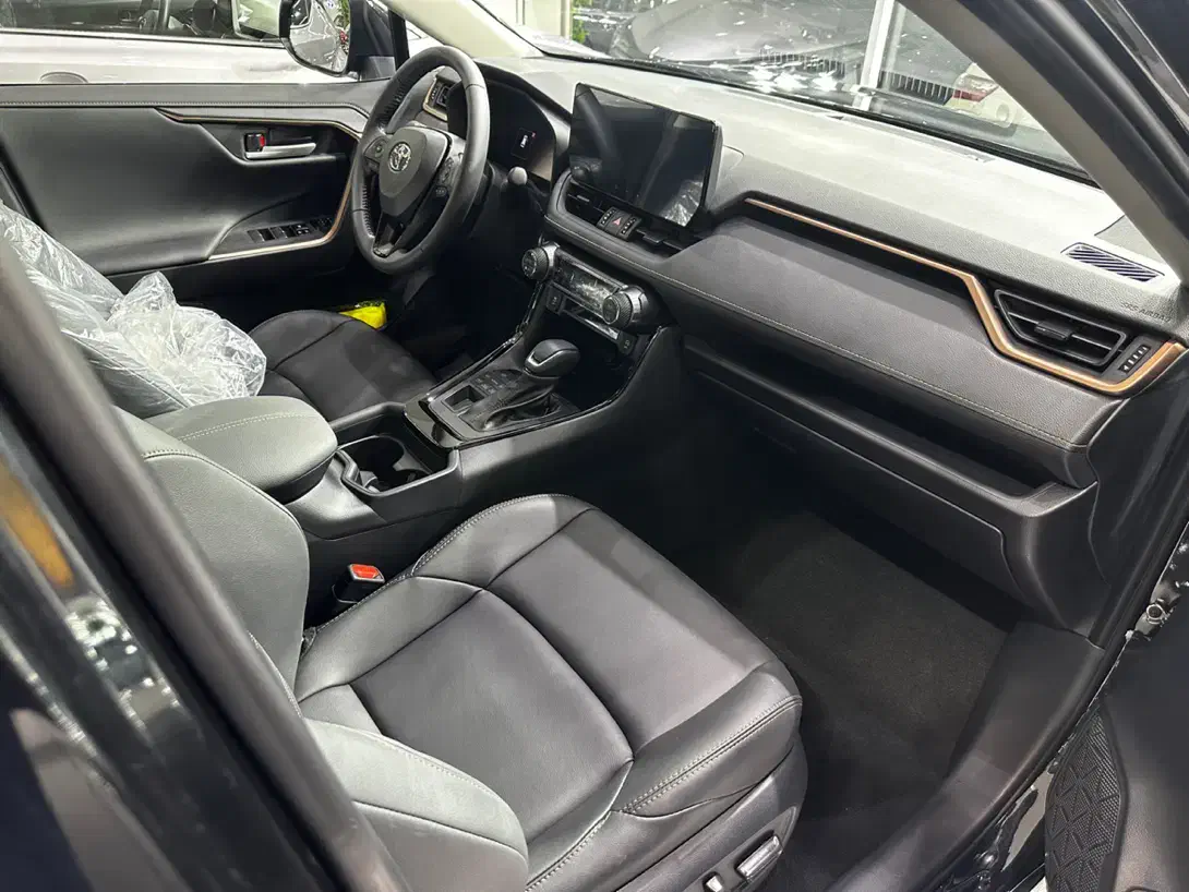 تویوتا وایلدلندر  2025  فول دو دِف|خودرو سواری و وانت|یزد, |دیوار