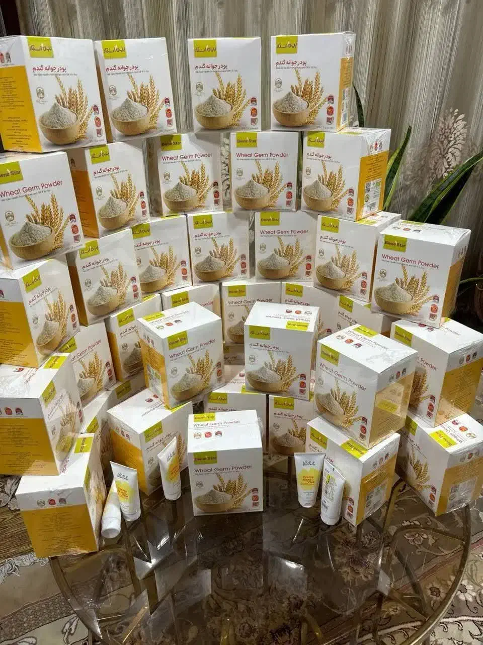پودر جوانه گندم و‌کرم مرطوب کننده جوانه گندم|آرایشی، بهداشتی، درمانی|کاشان, زیدی|دیوار
