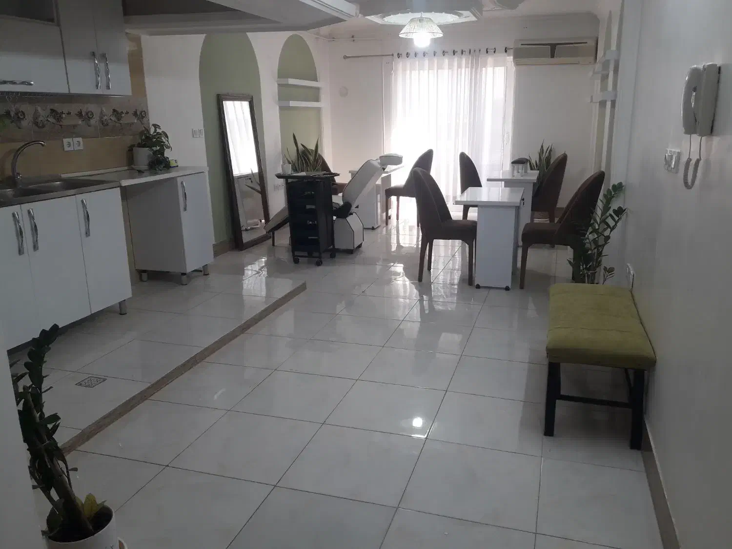 اجاره سالن اجاره سالن آرایش با تمام امکانات|اجارهٔ دفتر کار، اتاق اداری، مطب|ساری, |دیوار