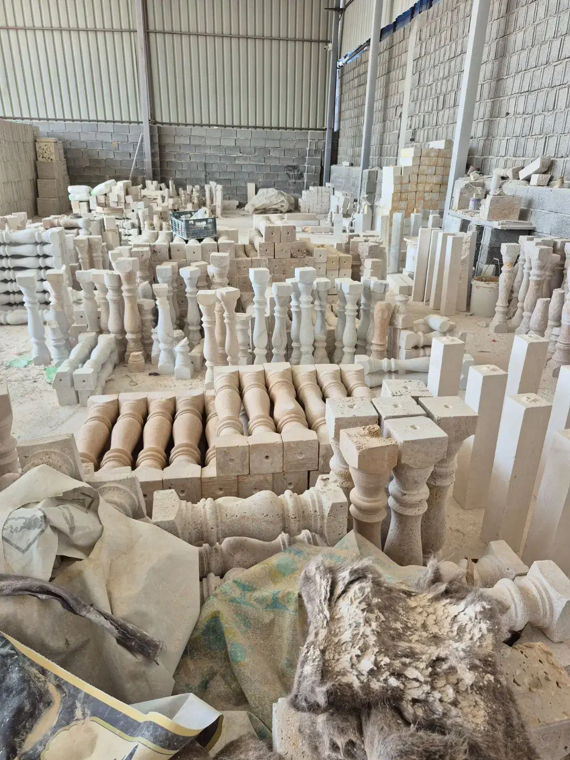 نیازمند کارگر جهت کار در سنگ فروشی جهرم|استخدام معماری، عمران و ساختمانی|جهرم, |دیوار