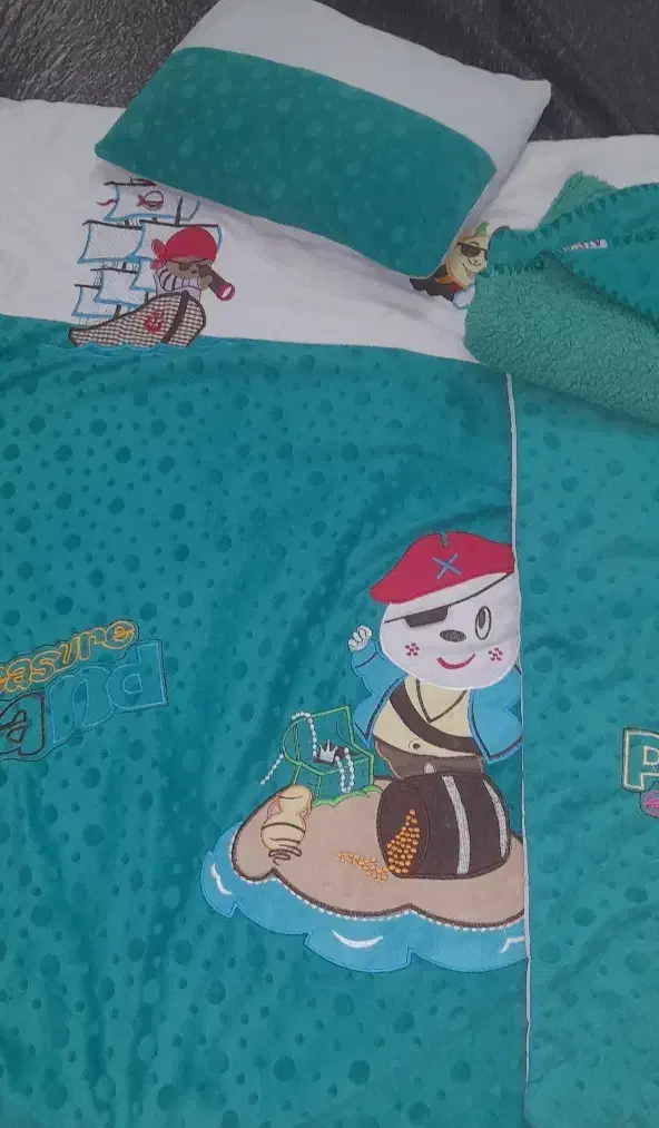 سرویس خواب بچه|تخت و سرویس خواب|نیشابور, هفده شهریور|دیوار