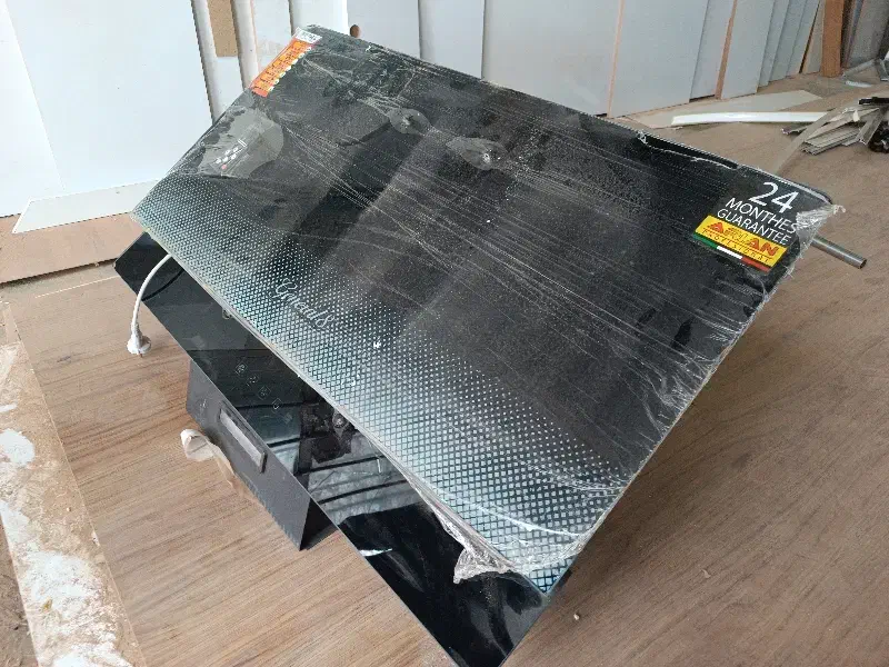 هود|هود|بروجن, |دیوار