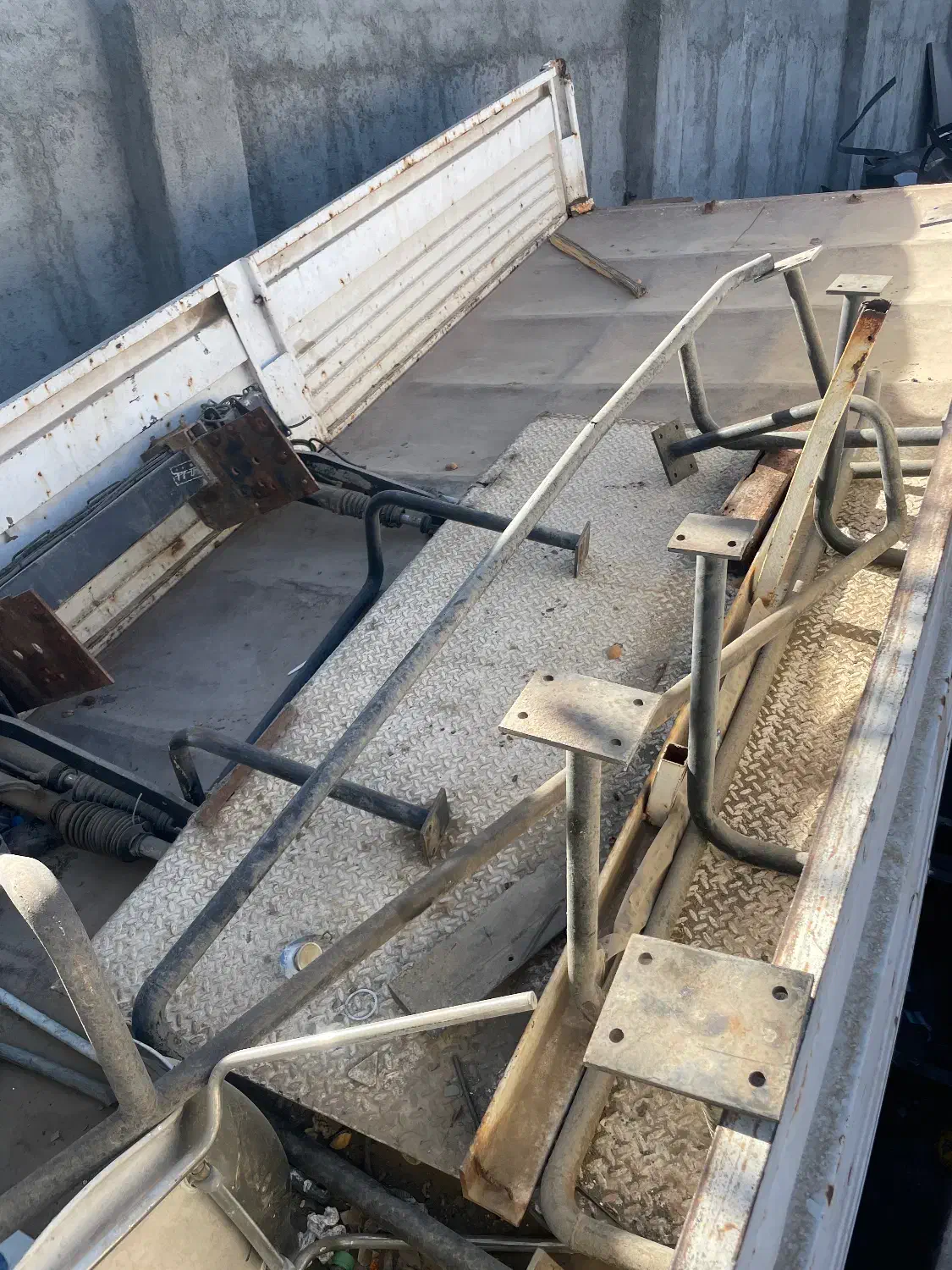 باربند ایسوزو|قطعات یدکی و لوازم جانبی|فردوسیه, |دیوار