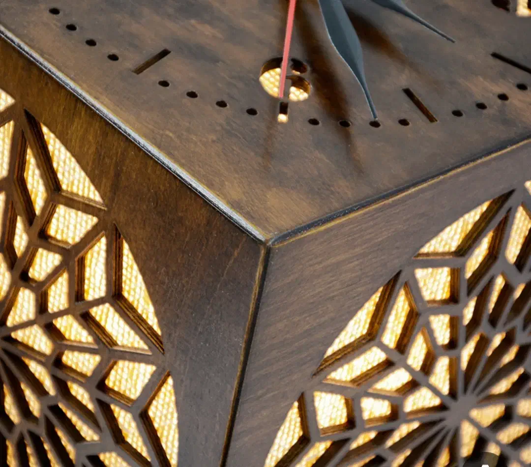 اباژور ساعت کلاسیک|چراغ خواب و آباژور|آبدانان, |دیوار