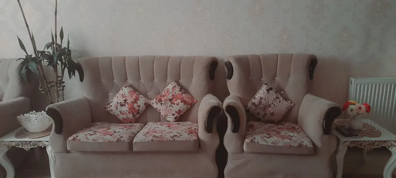 مبل ۷ نفره .|مبلمان خانگی و میز عسلی|اندیشه, شهرک مریم|دیوار