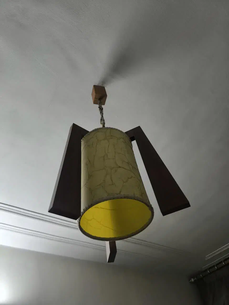 آباژور سقفی سه شاخه چوبی|لوستر و چراغ آویز|اصفهان, مهدی آباد|دیوار