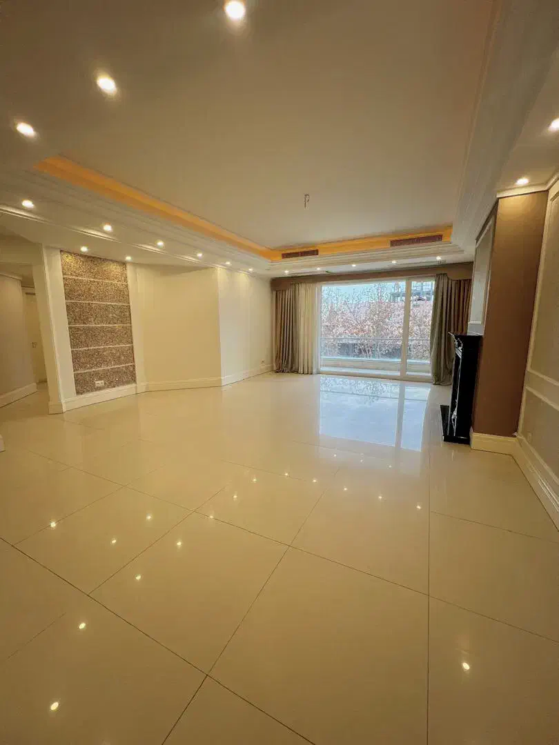 اقدسیه ۱۷۵متر آجودانیه لابی مجلل ۲پارکینگ تراس