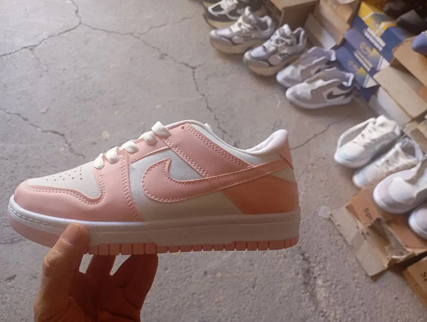 انواع کفش های اسپورت زنانه فقط 350هزار تومان|کیف، کفش، کمربند|جوانرود, |دیوار