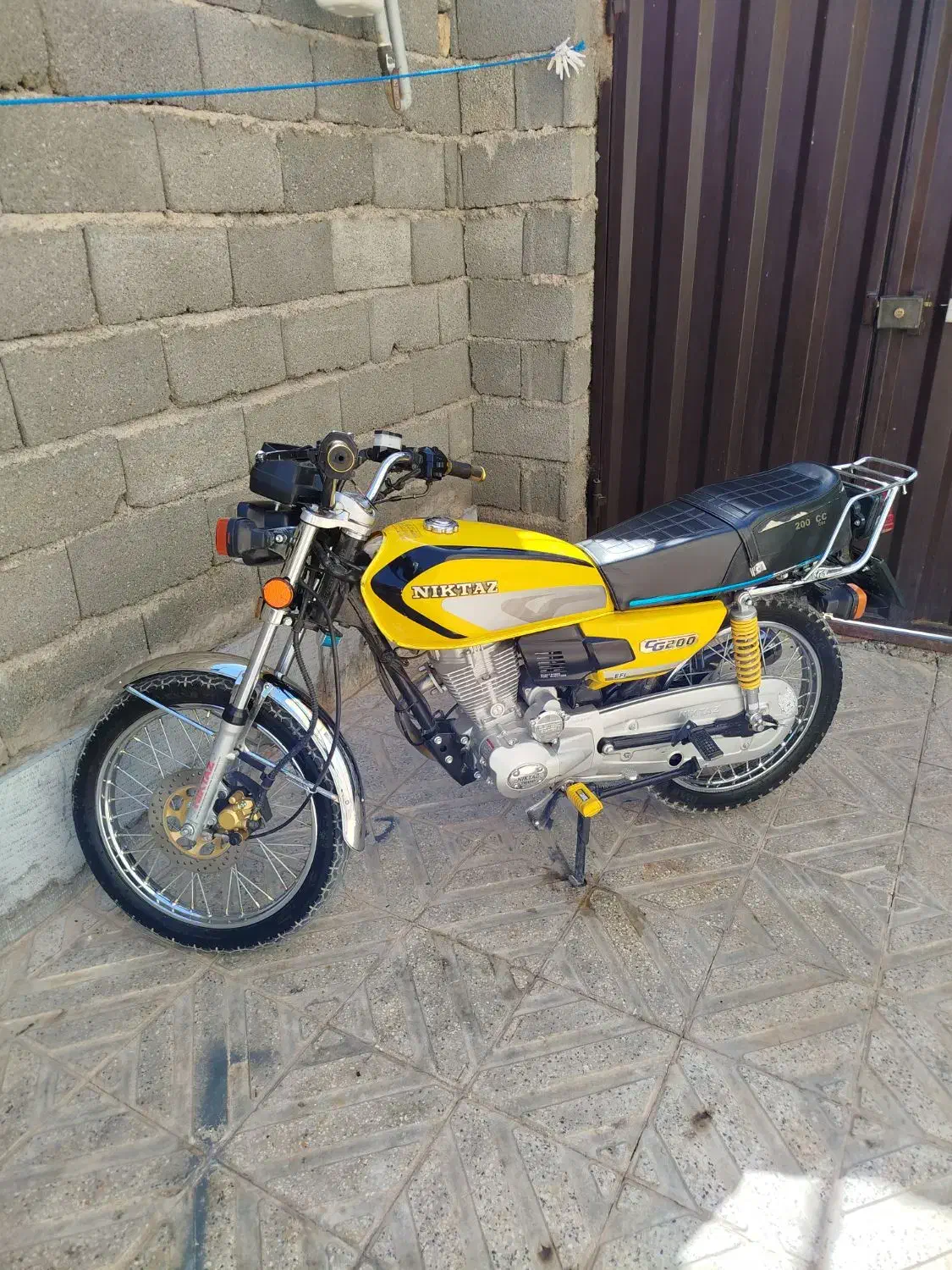 نیکتاز۲۰۰مدل۱۴۰۲|موتورسیکلت|ایوانکی, |دیوار