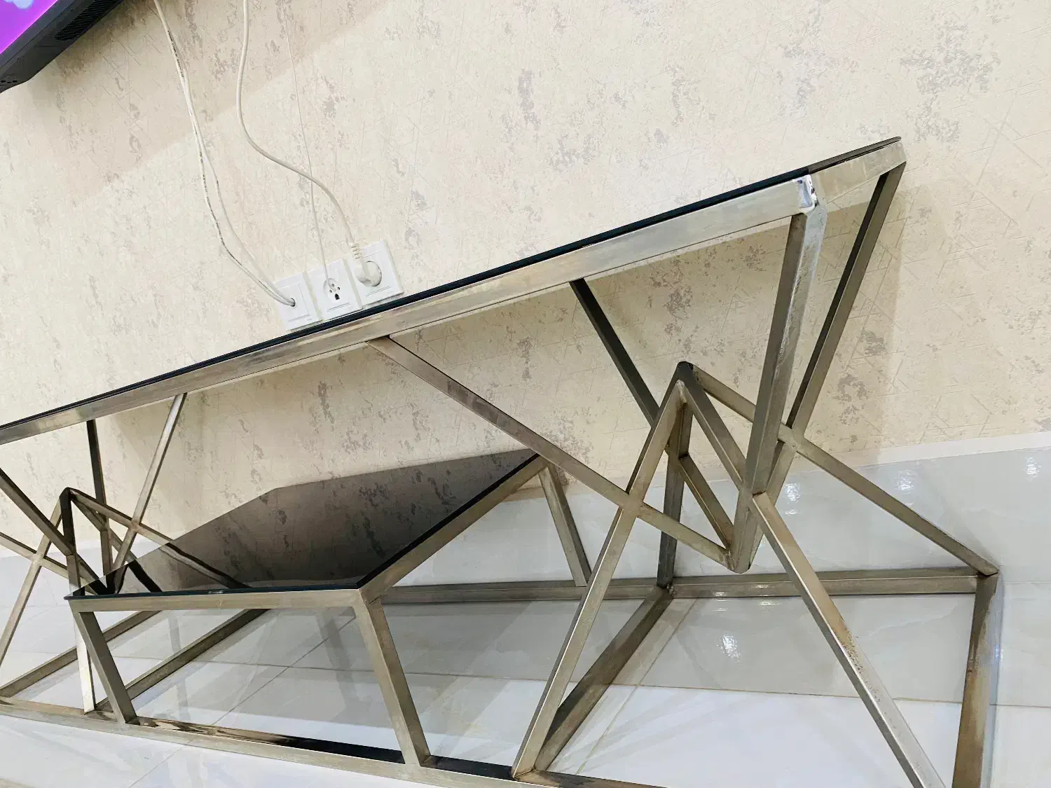 میز تلویزیون و جلومبلی|میز تلویزیون|مهاباد (آذربایجان غربی), |دیوار