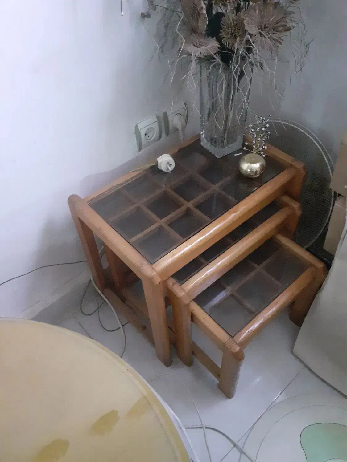 سه عدد عسلی|مبلمان خانگی و میز عسلی|رشت, چمارسرا|دیوار