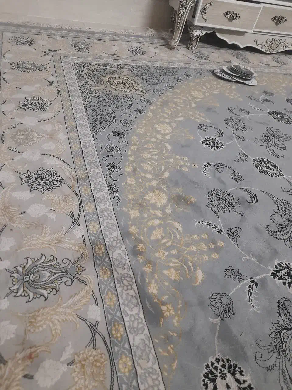 فرش ۷۰۰ شانه درحدنو|فرش|قم, سراجه (۱۵ خرداد)|دیوار