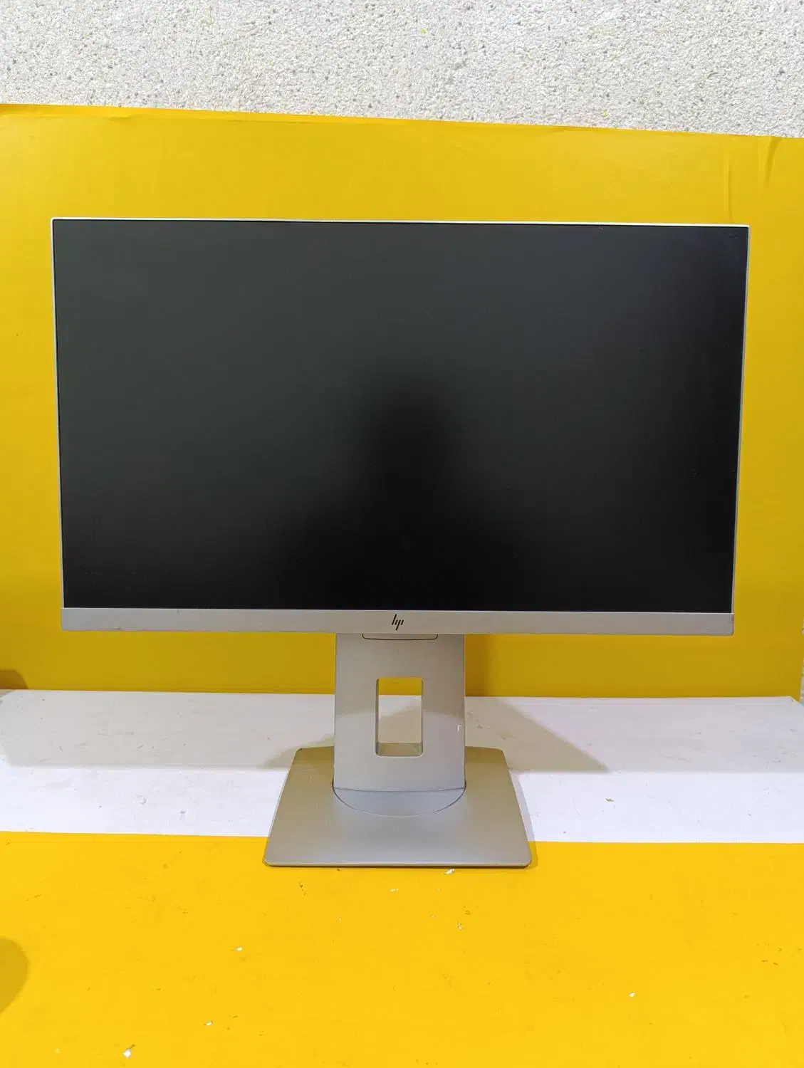 مانیتور استوک LED از ۱۹ اینچ تا ۲۷ تک وعمده|قطعات و لوازم جانبی رایانه|شیراز, وصال|دیوار