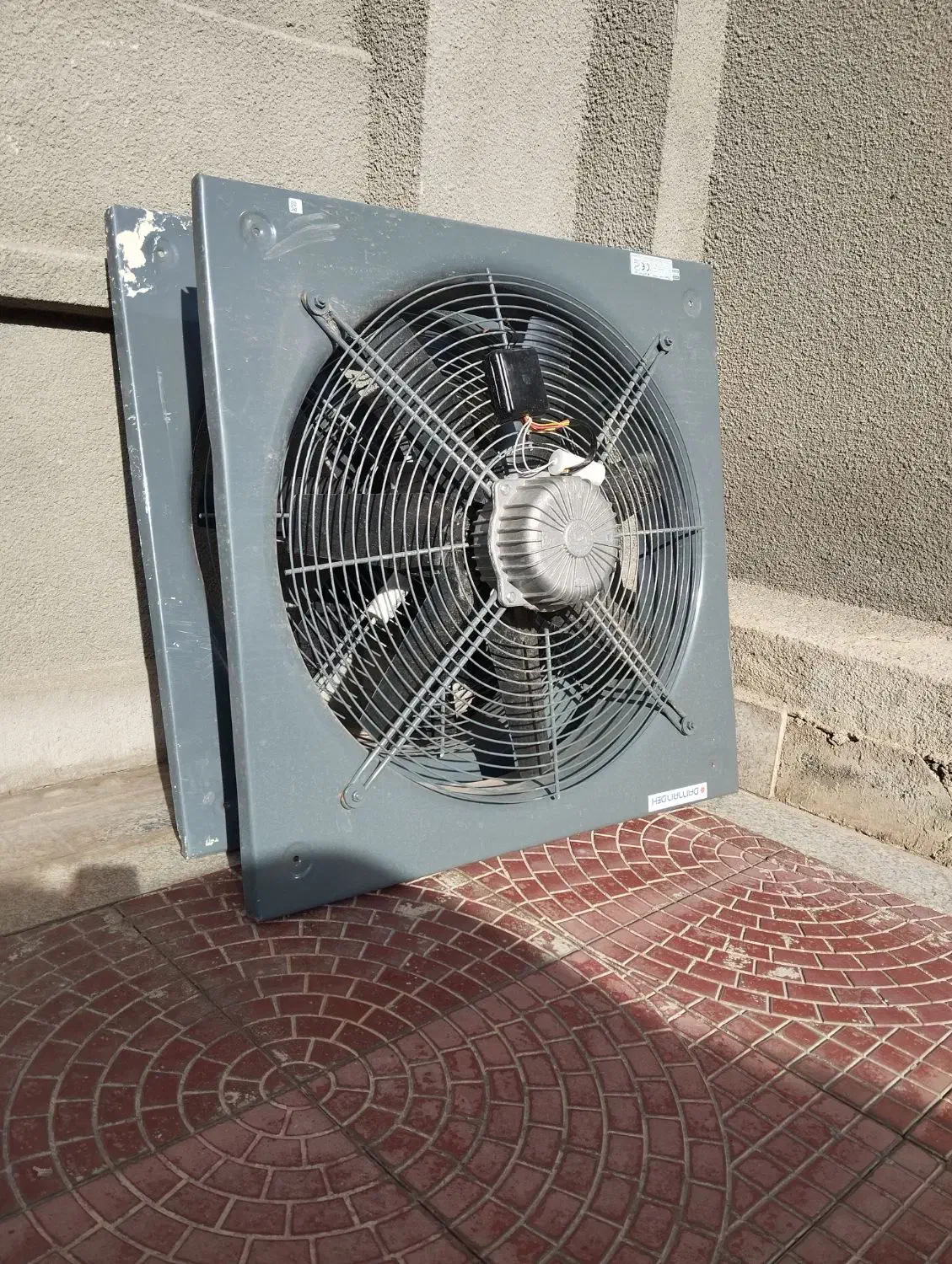 فن دمنده|پنکه و تصفیه‌کنندهٔ هوا|نقده, |دیوار