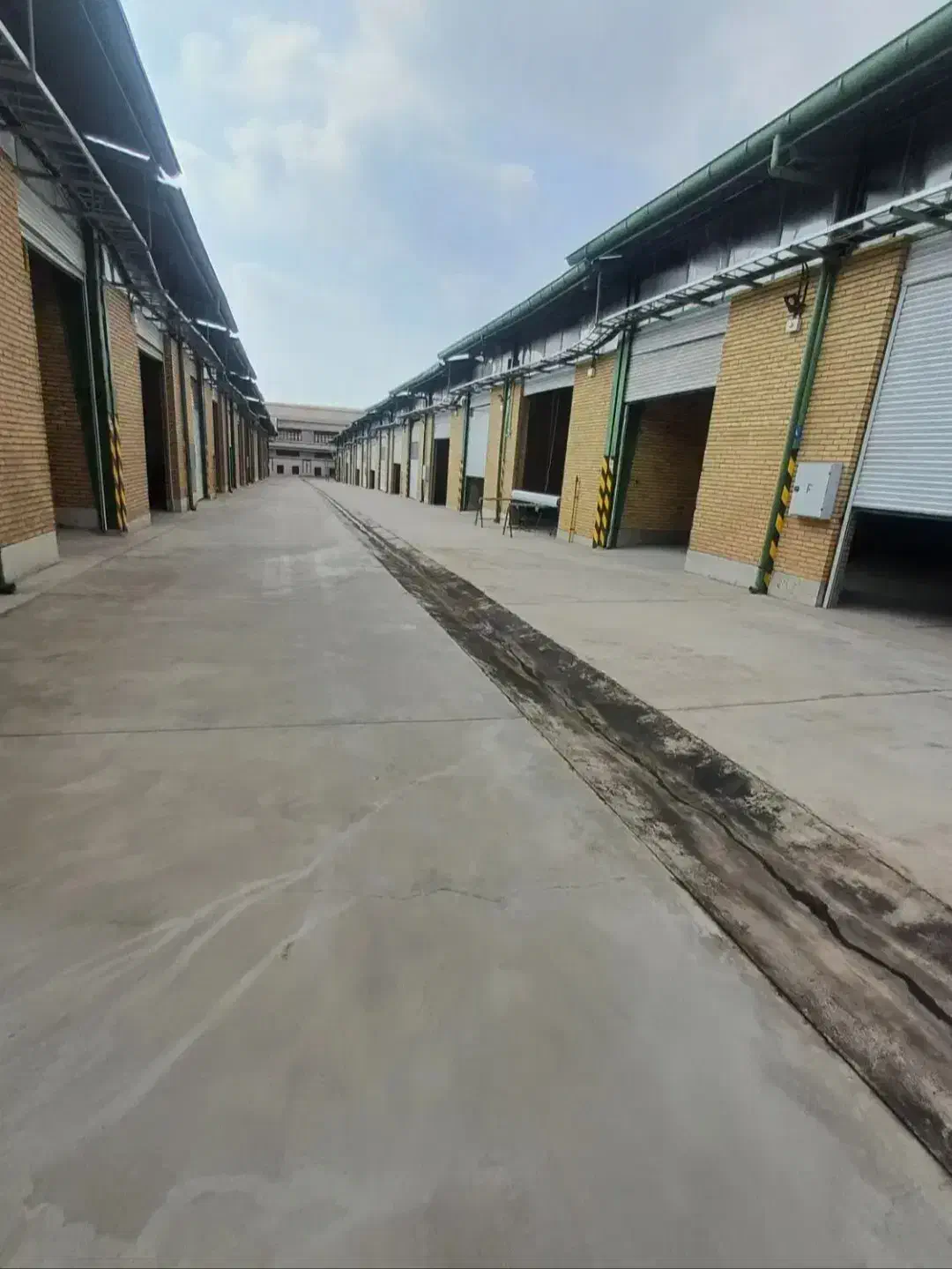 خدمات انواع درب های برقی و اتوماتیک،دوربین ودزدگیر|مصالح و تجهیزات ساختمان|هشتگرد, شهرک سهیلیه|دیوار