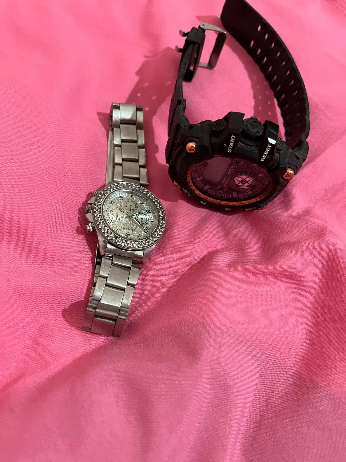 ساعت و عینک|ساعت|نیشابور, دارایی|دیوار