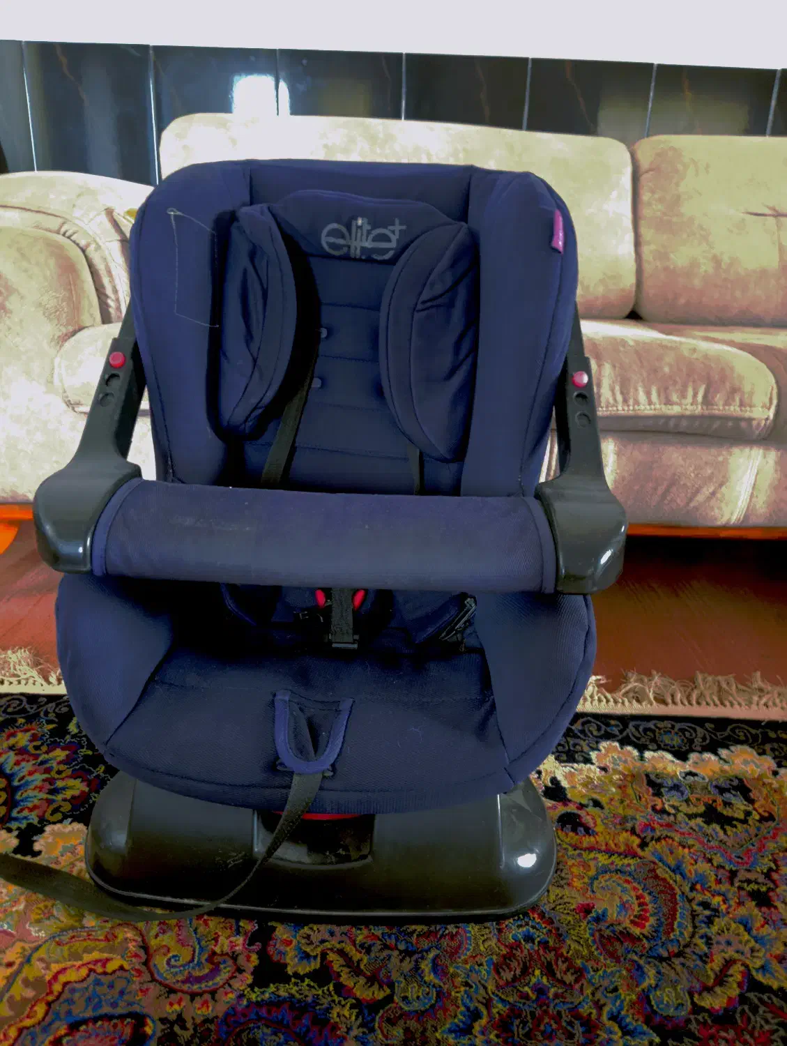 صندلی کودک|تخت و صندلی بچه|قائمشهر, |دیوار