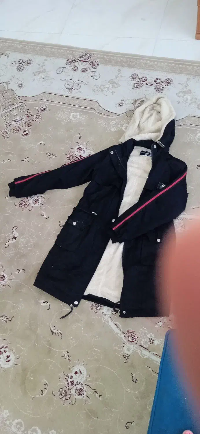 کاپشن کاملا سالم داخل خزفقط ۴۰۰|لباس|اردبیل, |دیوار