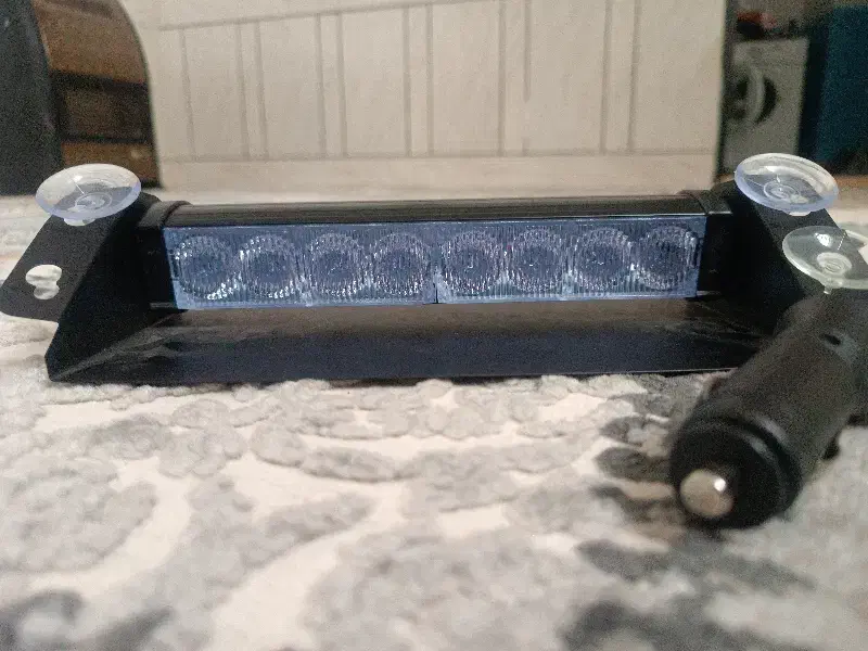 چراغ پلیسی|لامپ و چراغ|لردگان, |دیوار