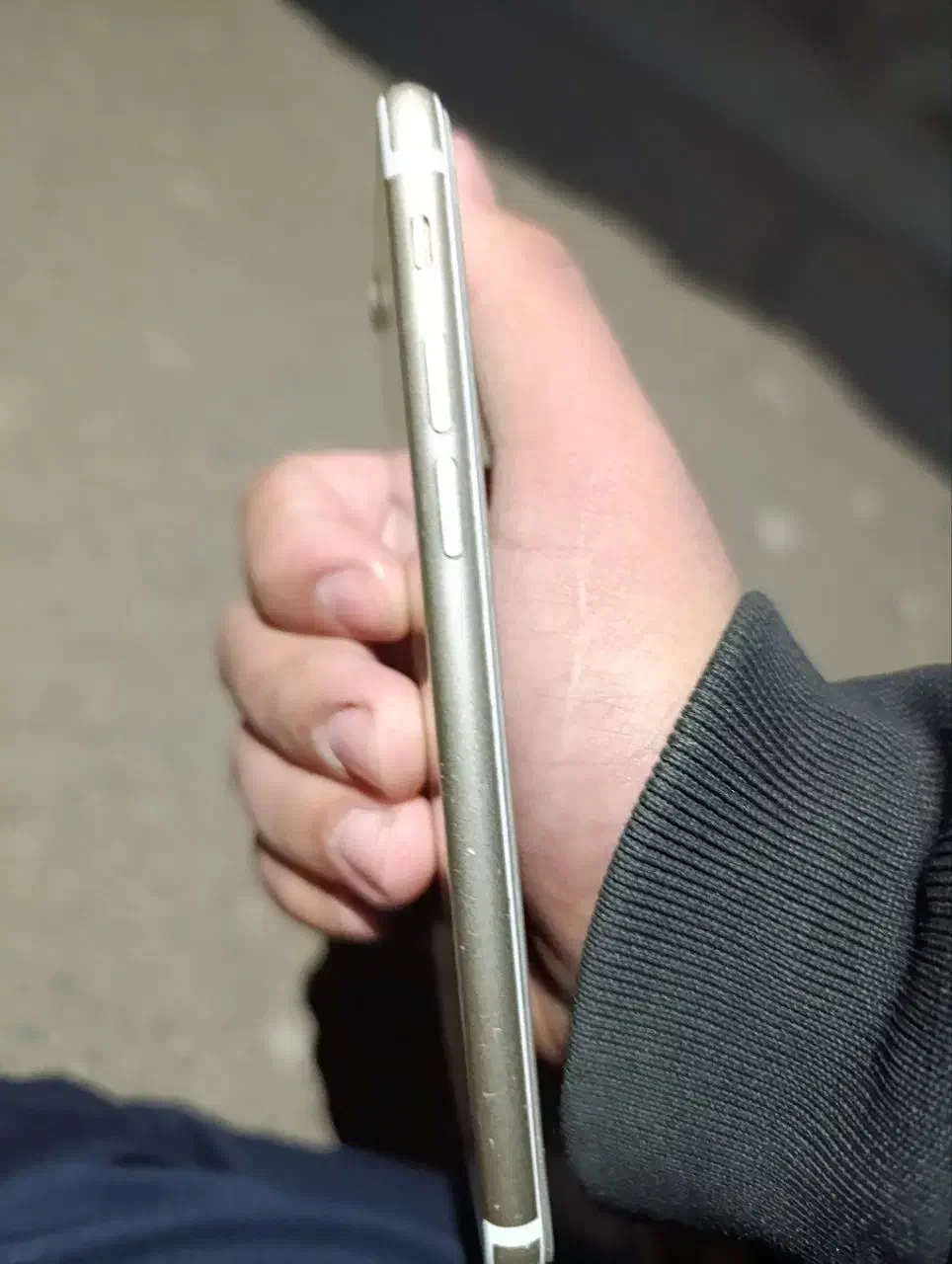 آیفون ۷ لا کاغذی ۱۲۸گیگ|موبایل|زبرخان, |دیوار