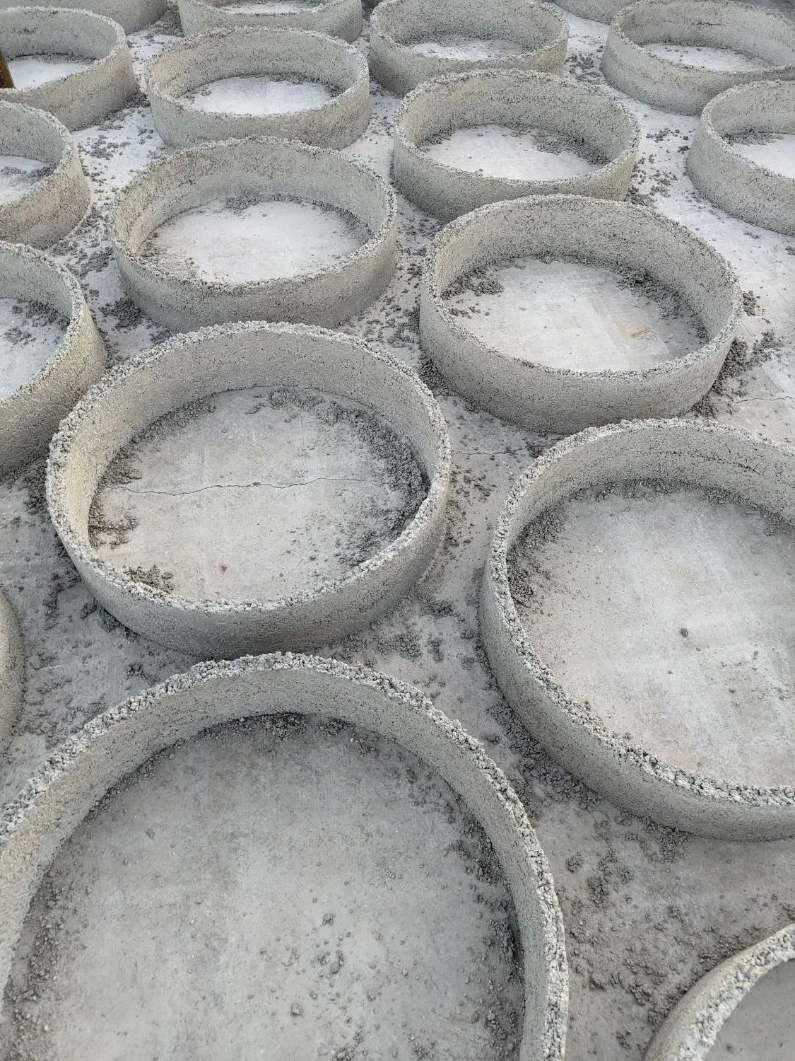 بلوک دیواری و دس چاه|مصالح و تجهیزات ساختمان|شیراز, شهرک گلدشت حافظ‎|دیوار