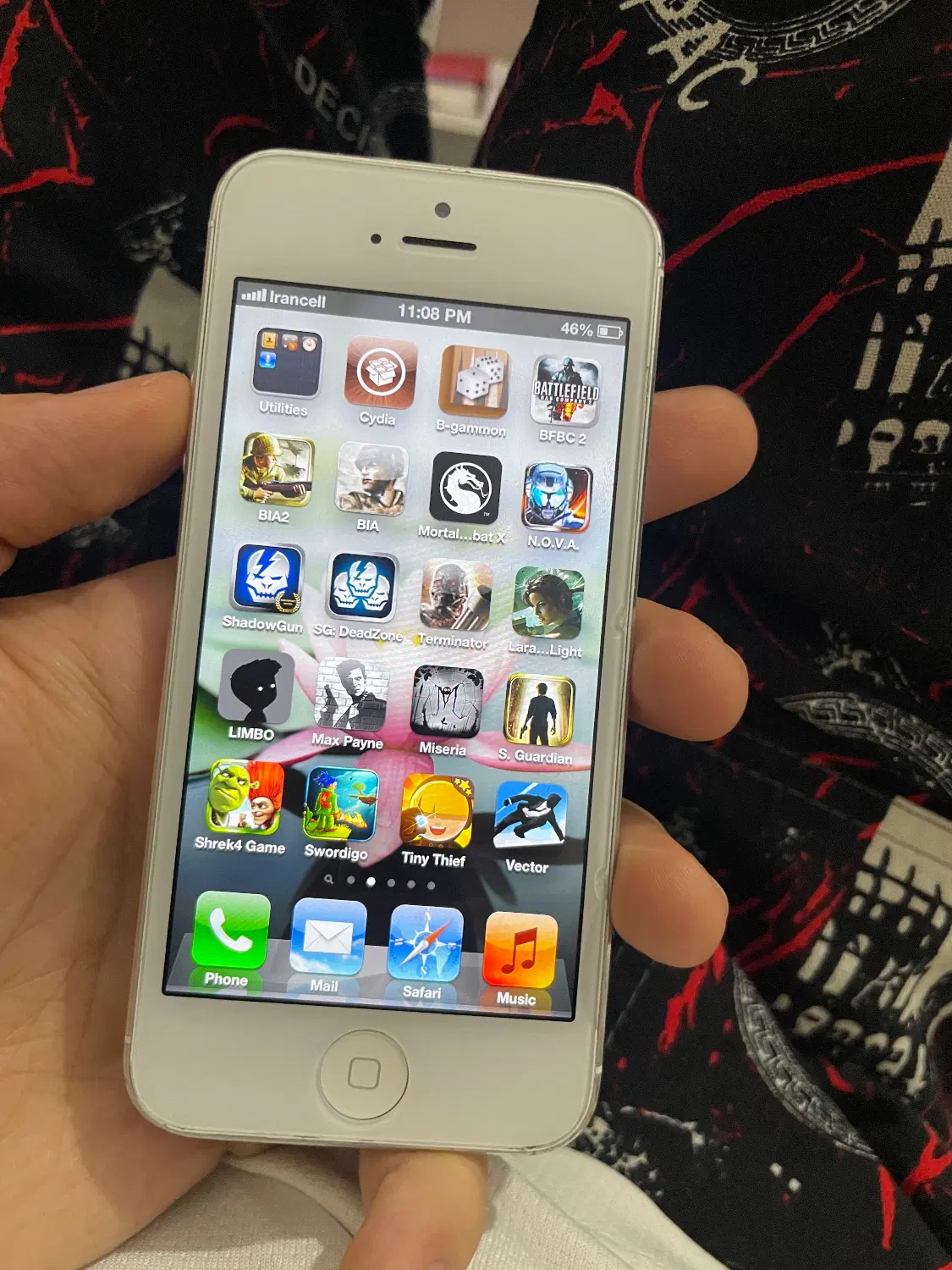 iPhone 5 32Gb|موبایل|تهران, پاسداران|دیوار