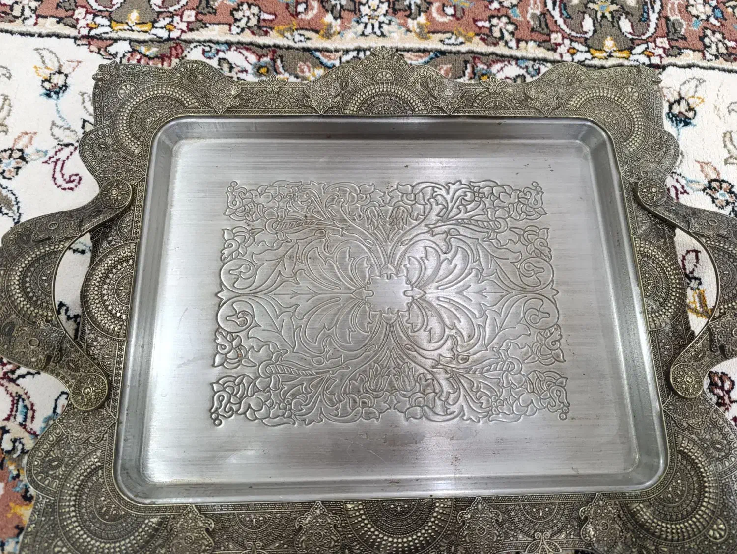 فرش کناره  6متری،تعدادی ظروف استیل|فرش|خرم‌آباد, |دیوار