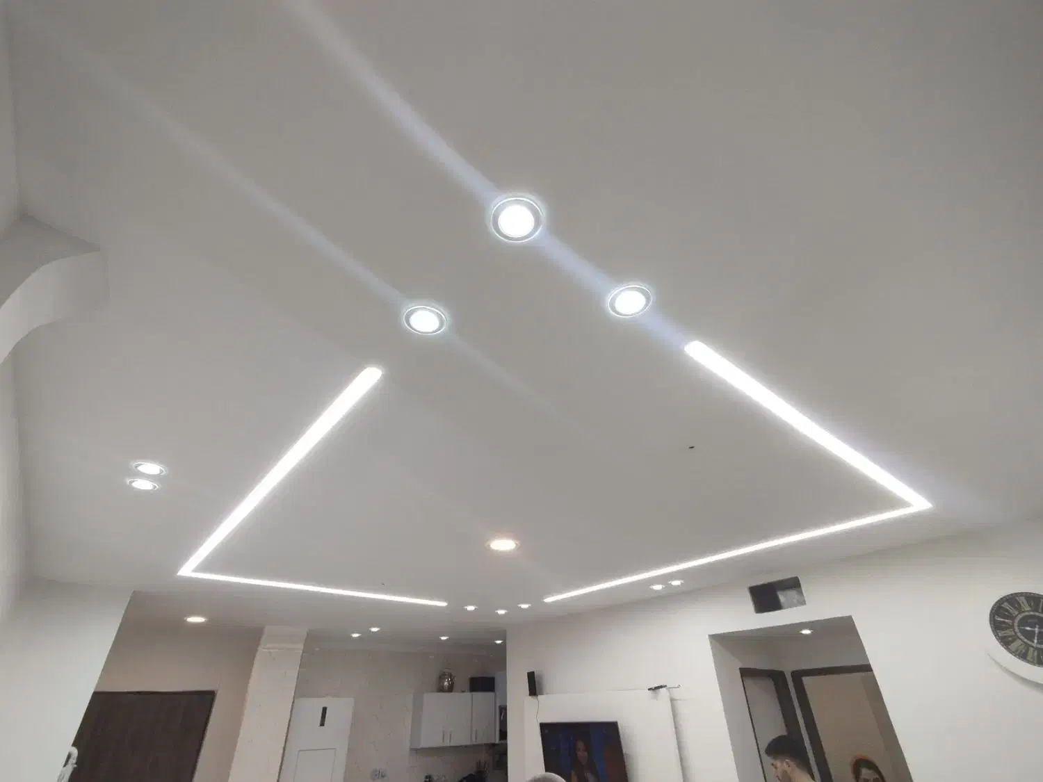 نصب و فروش لاین نوری با نازلترین قیمت|ریسه و چراغ تزئینی|خرمآباد, |دیوار