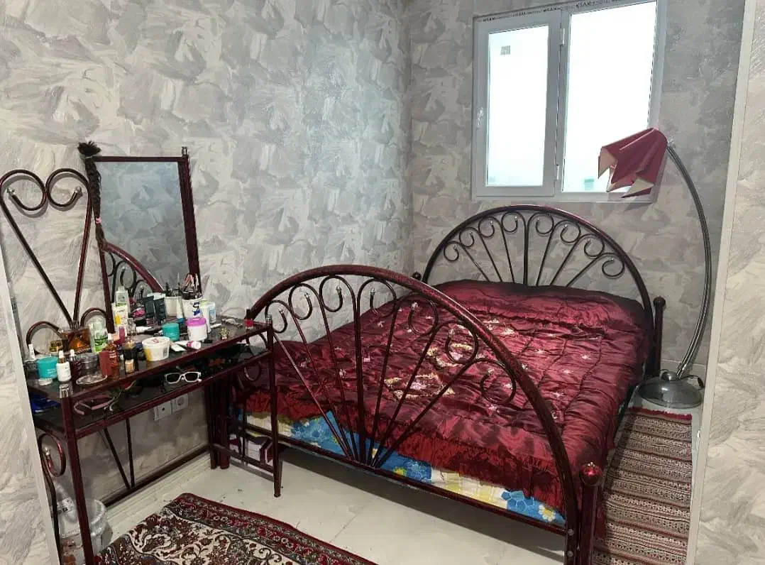 تخت دو نفره فرفوژه|تخت و سرویس خواب|شیراز, شهرک گلستان شمالی|دیوار