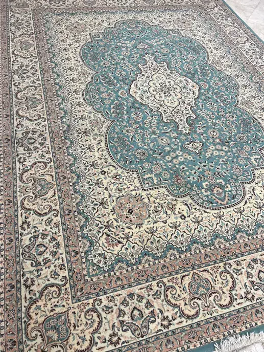 یک تخته۱۲متری فرش شسته و تمیز۷۰۰شانه تراکم۱۸۰۰|فرش|مشهد, شهید مطهری|دیوار