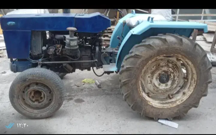 تراکتور  تک دیفرانسیل|ماشین‌آلات صنعتی|رشت, حومه رشت|دیوار