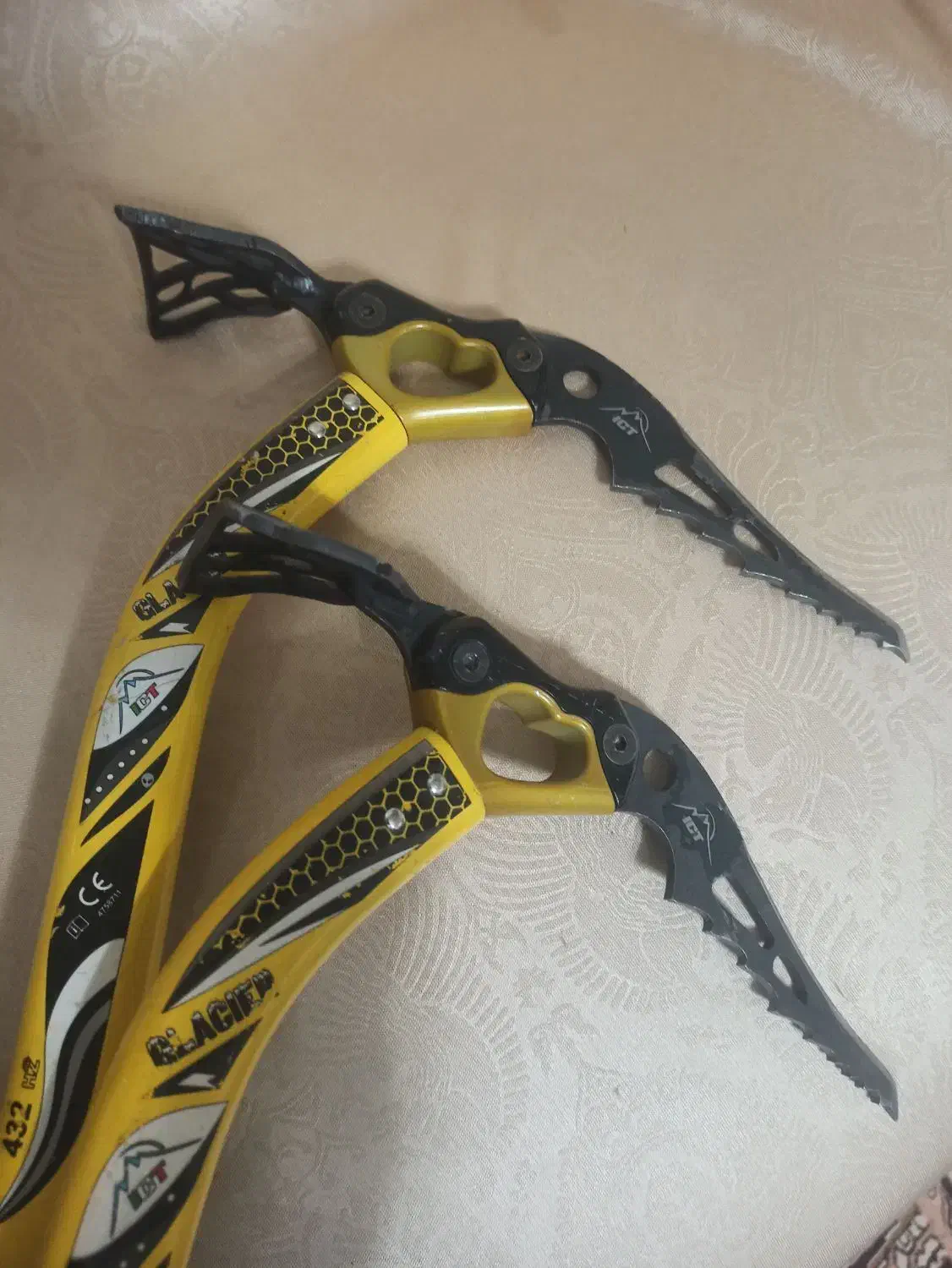 تبریخ|کوهنوردی و کمپینگ|تبریز, |دیوار