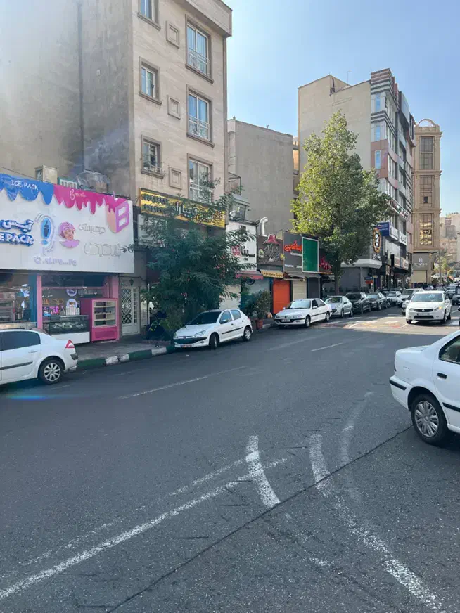 اجاره مغازه ۲۰متری براصلی بورس غذایی اندرزگو|اجارهٔ مغازه و غرفه|تهران, قیطریه|دیوار