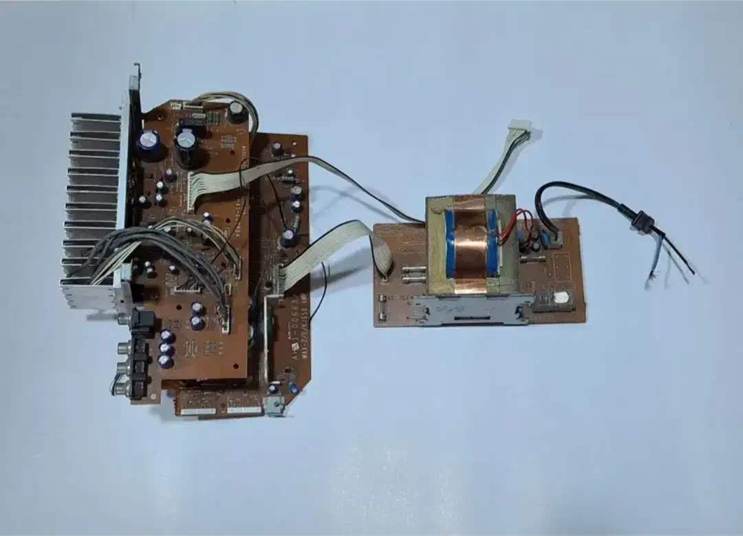 دک آمپلیفایر باند ساب|سیستم صوتی خانگی|شیراز, شهرک سراج‎|دیوار