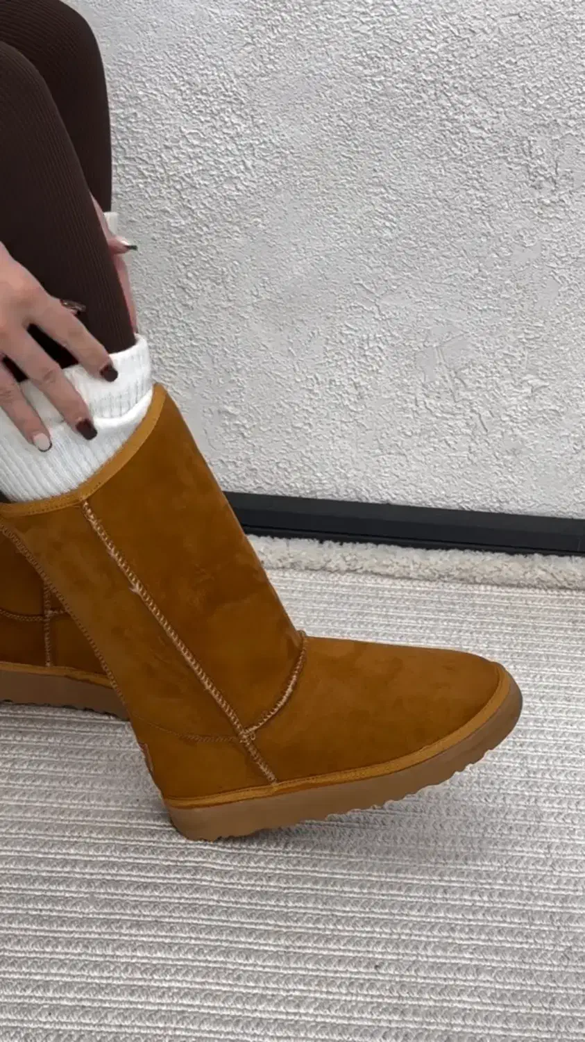 بوت آگ|کیف، کفش، کمربند|رشت, بازار|دیوار