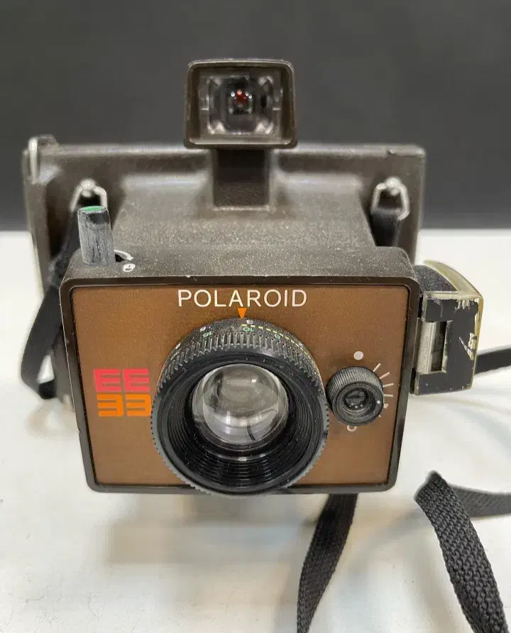 دوربین پولاروید|دوربین عکاسی و فیلم‌برداری|صدرا-فارس, فاز ۱|دیوار