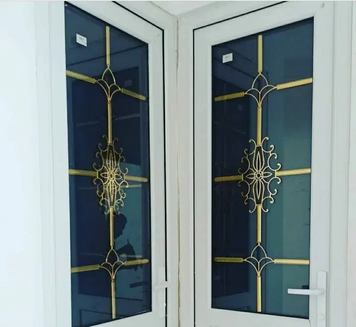 ریگلاژ وتولید درب و پنجره دو جداره های یو پی وی سی|خدمات پیشه و مهارت|کرمان, |دیوار