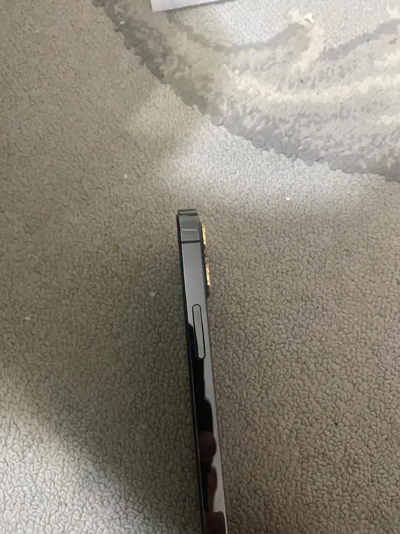 iPhone 12 pro با آداپتور اورجینال|موبایل|بوشهر, |دیوار