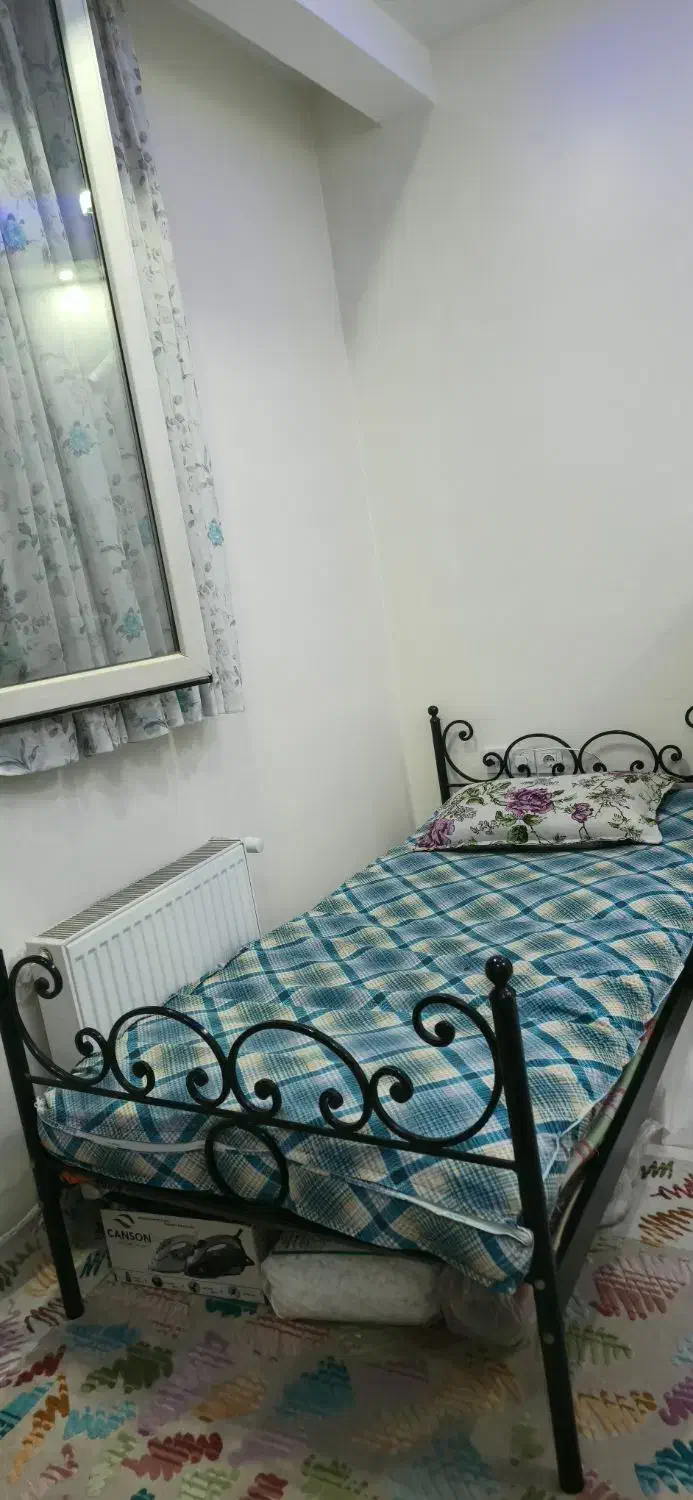 تخت خواب فلزی دو طبقه بدون تشک|تخت و سرویس خواب|ری, سیزده آبان|دیوار